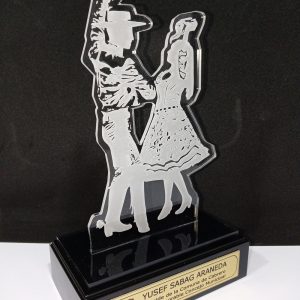 Diseño propio de nuestro taller. Ideal para tus premiaciones.